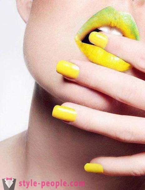 Yellow Manikúra: Photo design