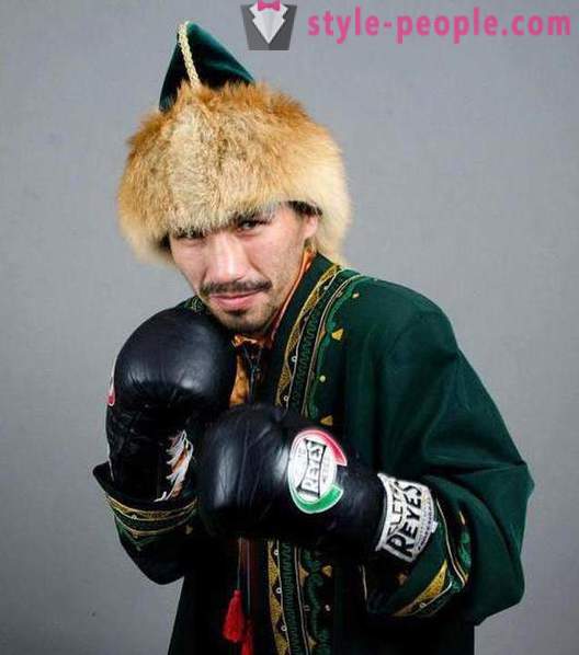 Denis Shafikov, „Čingischán“: Biografie a ruský boxer bojuje