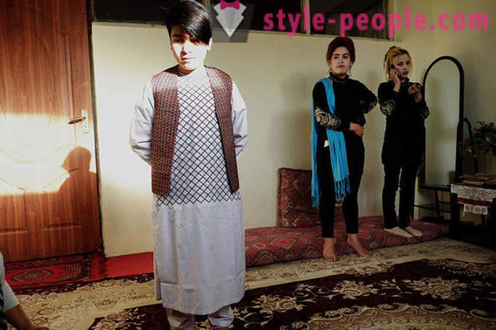 Proč jsou vzneseny jako kluky v Afghánistánu, některé dívky