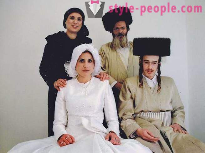 Proč jsou náboženští Židé nosit speciální oděv