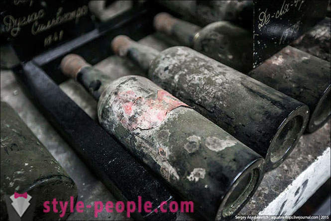 Slavný kolekce vín Massandra