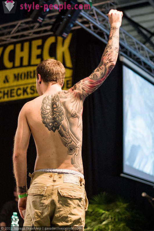Tetování na mezinárodní konferenci v Berlíně