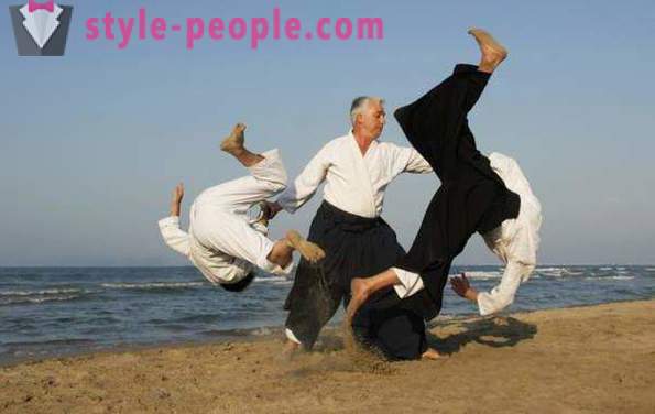 Aikido - japonské bojové umění. Aikido: popis, vybavení a recenze