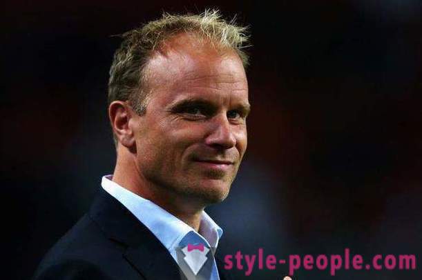 Dennis Bergkamp - nizozemský fotbalový trenér. Životopis sportovní kariéry