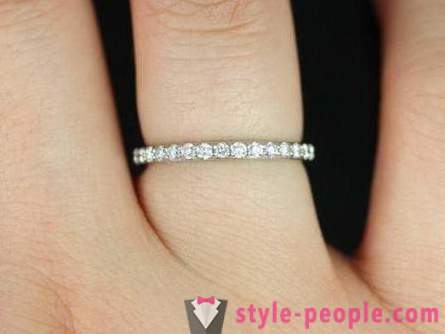 Snubní prsteny „Tiffany“: vítaným dárkem pro všechny ženy