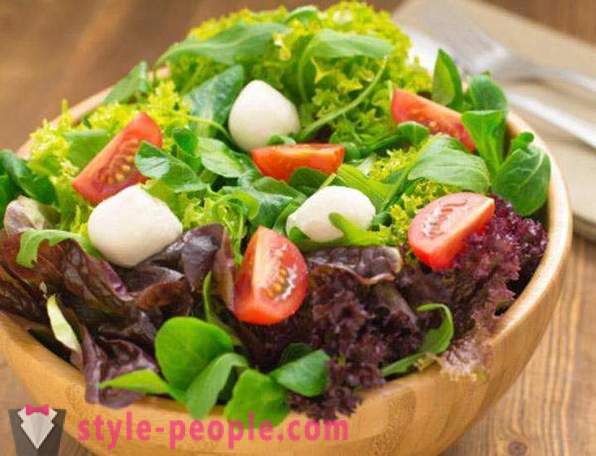 Dietní salát dietní: vaření receptů s fotografiemi. lehké saláty