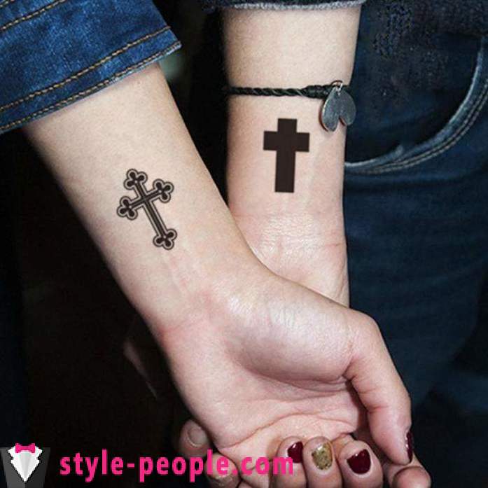 Kříž tetování na paži. jeho hodnota