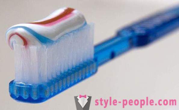 Jako doma bělení nehtů? Jak odlehčit své nehty s vanou a zubní pasta?