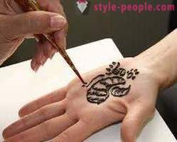 Dočasné tetování hennou doma