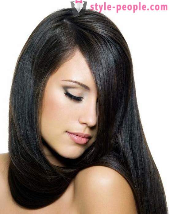 Vitamíny pro růst vlasů - okázalost zárukou krásy a zdravé hlava lesk vlasů