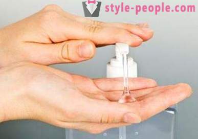Hand Sanitizer - účinnou ochranu proti mikrobům a jemnou péči o pleť